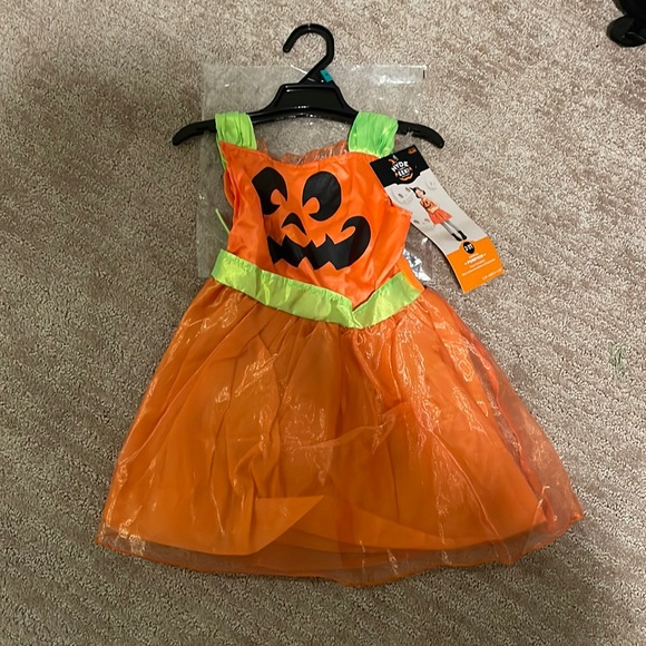 Hyde and Eek! Other - 🎃Little Girls Pumpkin Halloween Dress